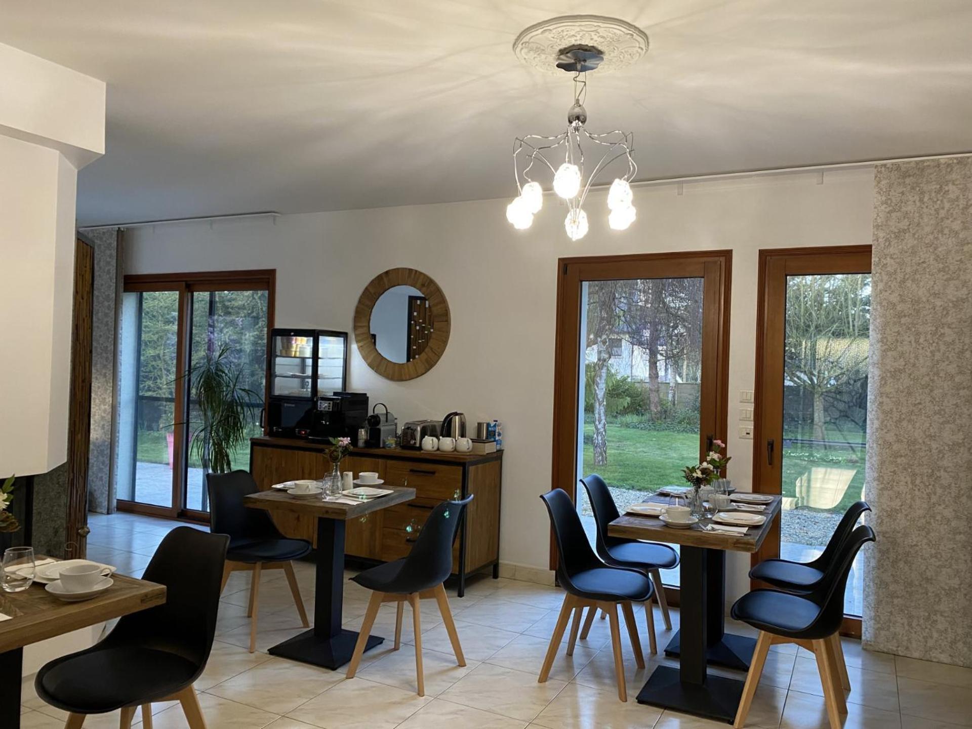 L'oree Du Mont Proche Du Mont Saint Michel Guest house